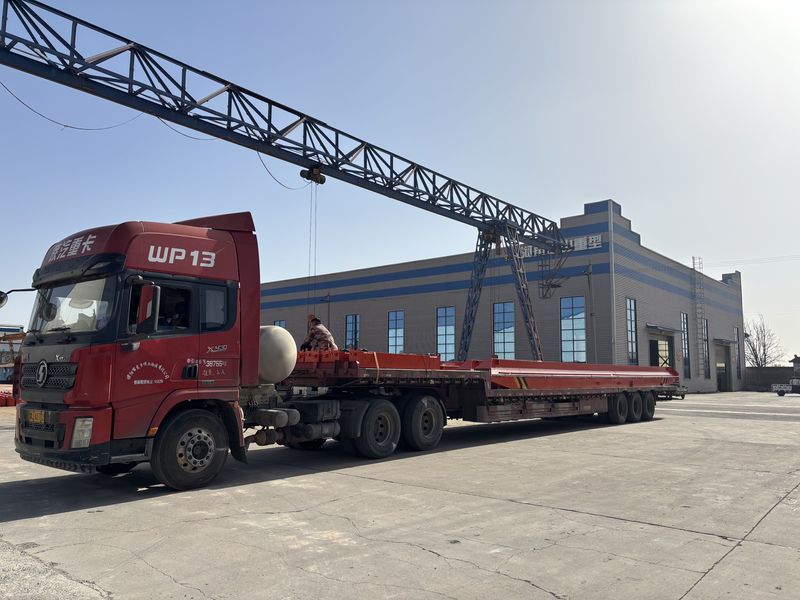 電動(dòng)單梁起重機(jī) LD3t-12.65m   LD3t-11.17m LD3t-13.76m   LD3t-4.71m   LD3t-3.6m LD3t-13.76m   制作完成 裝車發(fā)出